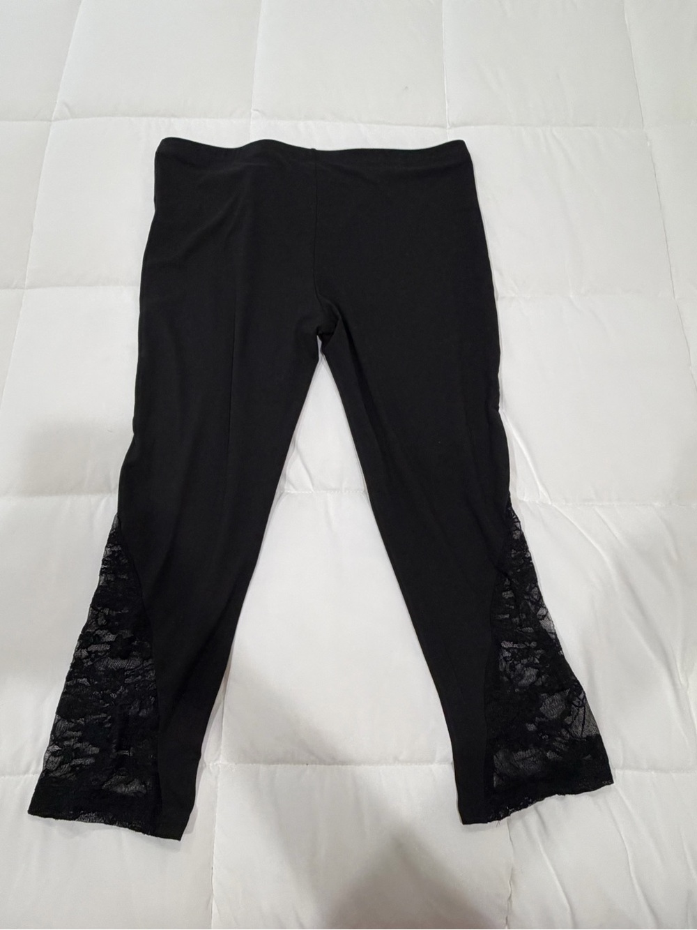 Fashion Nova Black Stretch Capri Leggings with Lace Insets - Picture 4 of 6